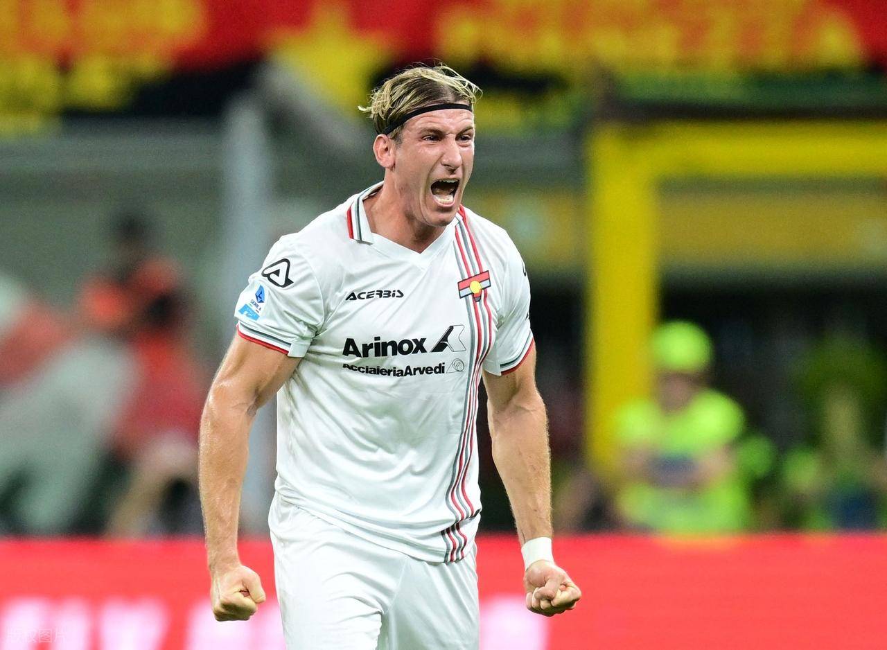 意甲最新积分战报AC米兰主场爆冷不敌升班马卫冕冠军完胜领跑